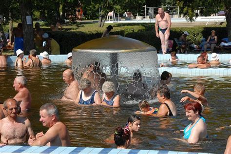 Jun 07, 2021 · pócs azt is elmondta, hogy a zenész megfenyegette őt, amikor kiért a helyszínre, ráadásul szerinte nem először. Fürdőfejlesztés és szállodaépítés Jászapátin | termalfurdo.hu