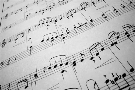 Ritme ini terbentuk dari sekelompok bunyi dan diam. 10 Unsur-Unsur Seni Musik dan Penjelasannya | MUSIC IN THE WORLD