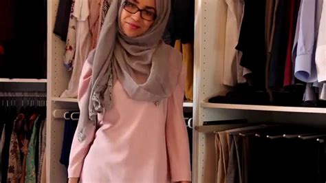 Husbands fam edition #hijab #muslimtiktok #learnfromme #husbandwifecomedy #learnontiktok #todayilearned #veil. OOTD Hijab printemps / spring hijab - YouTube