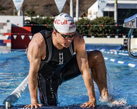 Kristian blummenfelt of norway took home the gold medal in the men's triathlon at the tokyo olympics Los increíbles datos de la pretemporada de Kristian ...