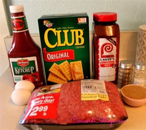 Dry onion soup mix and ketchup flavor the loaf. Best 2 Lb Meatloaf Recipes / Meatloaf with Gravy is an easy 2 pound ground beef ... : I'm ...