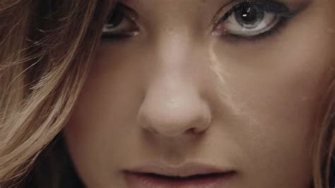 We did not find results for: Ella Henderson "Mirror Man" (Colin Tilley, dir.) | VideoStatic