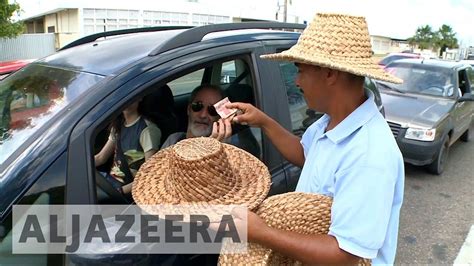 The venezuelan landscape includes towering mountains, tropical jungles, broad river plains, and arid coastal plains, all of which provide a diversity of natural habitats and a range of challenges to social. Venezuelans flood into Brazil in search of food and ...