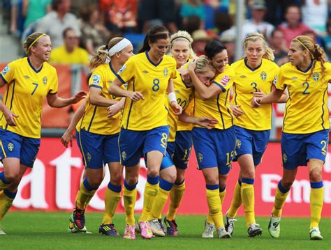 No campeonato europeu de futebol, sua melhor posição foi o 3º lugar em 1992, quando foi sede do campeonato. Mundial Feminino: Suécia bate França com golaço e fica em ...