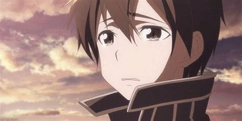 Kirito and yui are finally reunited with their beloved asuna, but that's not the end. Pin en Sword Art Online