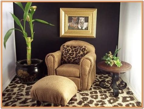 Related posts cheetah print bedroom decor. Cheetah Print Living Room Ideas in 2020 | Leopard print ...