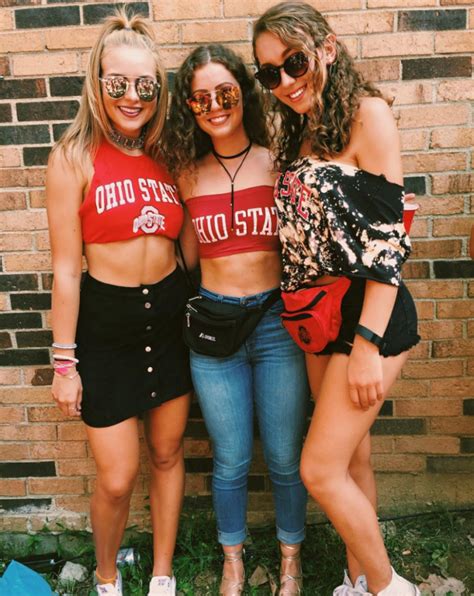 Show up looking cuter than ever by taking notes from gisele bundchen for your super bowl outfit. 10 Adorable Gameday Outfits At Ohio State University ...