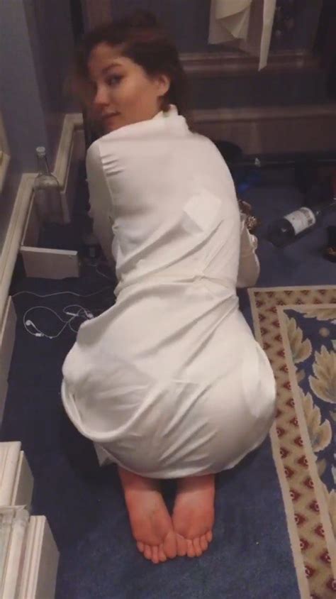 Ask @akafelnikovaa ask alesya kafelnikova a question now. Alesya Kafelnikova's Feet