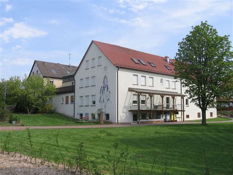 Seitdem bieten wir unseren gästen echte österreichische. Haus Mirjam: Markt Schöllkrippen - VG Schöllkrippen