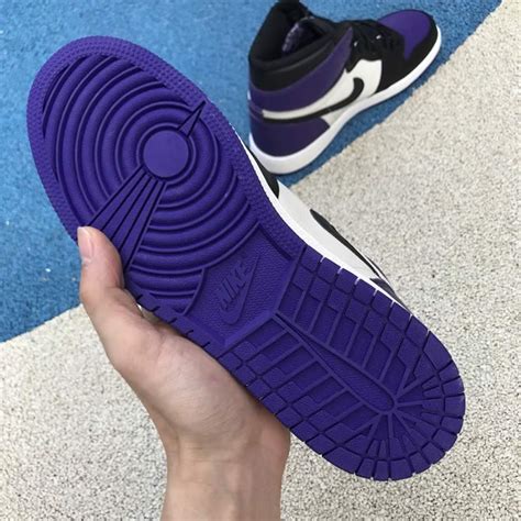This air jordan 1 looks very similar to the og metallic purple air jordan 1s, featuring a white leather upper with satin sockliner, purple swooshes, ankle collar, wings logo, tongue look for the air jordan 1 high og wmns court purple to release on june 3rd at select retailers and nike.com. Air Jordan 1 Retro High OG "Court Purple Sail Black" For ...