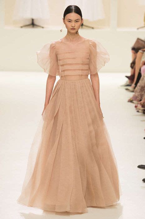 Acquista online gli articoli firmati dior. Dior Abiti Da Sera 2019 : Abiti Da Sposa Di Alta Moda 2019 ...