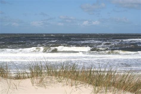 Hier können sie den ort nach folgenden kriterien bewerten und das durchschnittsergebnis sehen. Gay-Urlaub Sylt ⇒ Schwule FKK-Strände, Cruising, Bars & Hotels