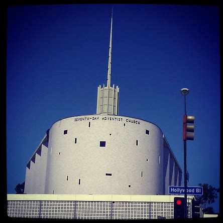 It's the day when i don't have to get up at 5 a.m. Seventh-Day Adventist Church of Hollywood (avec images)