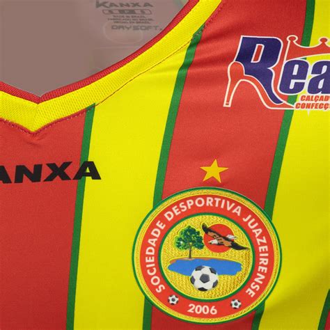 Um juazeirense é um baiano. Kanxa lança as novas camisas do Juazeirense - Show de Camisas