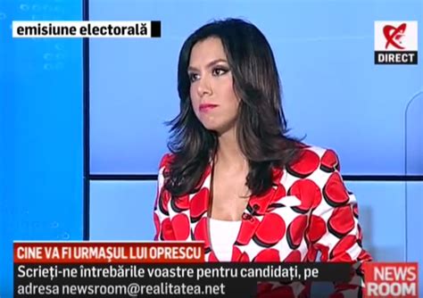 Potrivit wowbiz.ro, denise rifai a urmat cursurile academiei de studii economice din bucurești. VIDEO Denise Rifai, inca o replica de colectie. Catre Turcescu, despre sloganul "Sa dam tonul ...