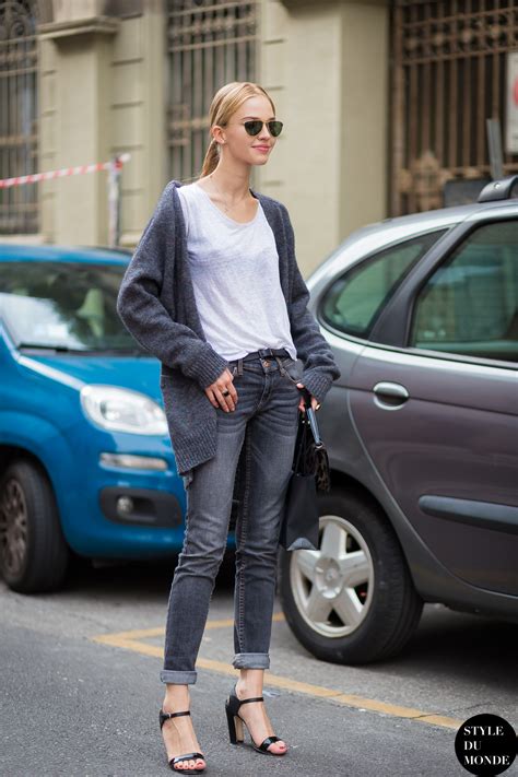 Pfw, sasha luss, spring summer 2018, street style. Sasha Luss - STYLE DU MONDE | Street Style Street Fashion ...