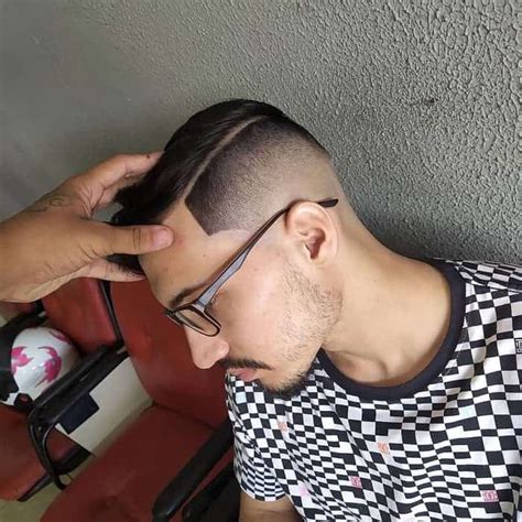 Maybe you would like to learn more about one of these? 21 Best Razor Part Hairstyles With Fade (2020 Trends)