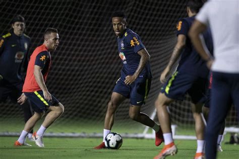 A próxima partida da seleção brasileira feminina já um compromisso válido pela primeira fase dos jogos olímpicos de tóquio. Diário de Taubaté e Região - Seleção Brasileira joga hoje ...