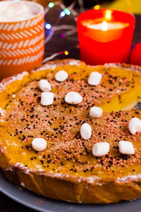 Yes, fine, there are many other delicious thanksgiving dessert options available, like trifle, ice cream, thanksgiving cake and even thanksgiving cookies. Traditional Thanksgiving Pie ...