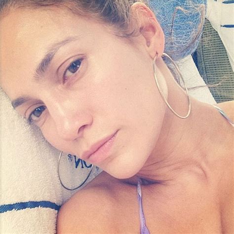 Stunning j lo dons sweats and no makeup two days after epic 12 photos of jennifer lopez in no makeup. The Year of No-Makeup Selfies: 24 Celebs Who Dared to Bare ...