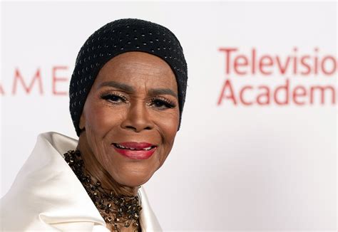 Cicely tyson was known to all people. Cicely Tyson to Receive Peabody Award for Career ...