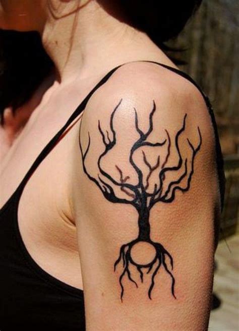 See more ideas about shoulder henna, tattoos, henna. Tree Shoulder Tattoos | Shoulder tattoos for women ...