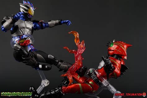 He uses the neo a. S.H. Figuarts Kamen Rider Amazon Neo (Amazon JP Edition ...
