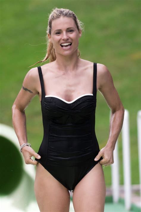 Wie die zeitschrift „di tutto titelt, sollen michelle hunziker und tochter aurora ramazzotti zeitgleich schwanger sein! Michelle Hunziker & Aurora Ramazzotti Sexy - The Fappening ...