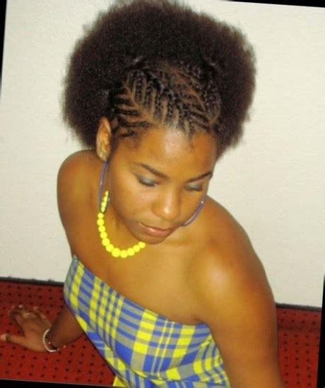 Tendance coiffure cheveux afro court tendances 2018 coiffure afro. Coiffure afro femme cheveux courts