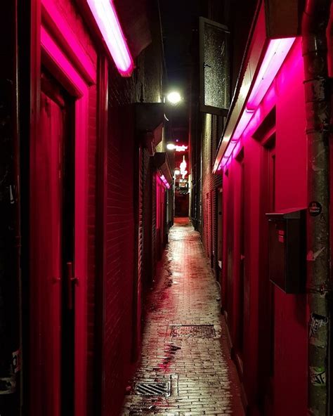 Toursbylocals.com has been visited by 10k+ users in the past month 82 best Red Light District of Amsterdam images on Pinterest