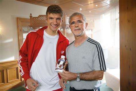 Maybe you would like to learn more about one of these? Private Werbeverträge: Thomas Müller ist der DFB ...