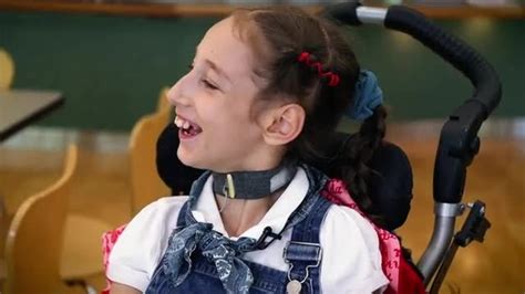 There's a whole world of fun out there. Toronto girl with cerebral palsy finds her voice - YouTube