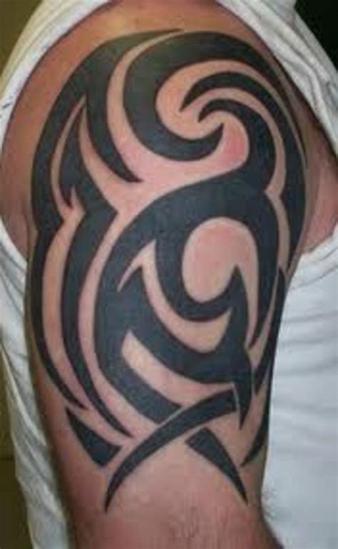 Tribal tattoos come in all sizes, small tribal tattoos can be made on arms and shoulders, while large tribal tattoos can be inked on bigger body parts like chest and back. Tribal Arm Tattoos And Arm Band Ideas With Images For Men ...