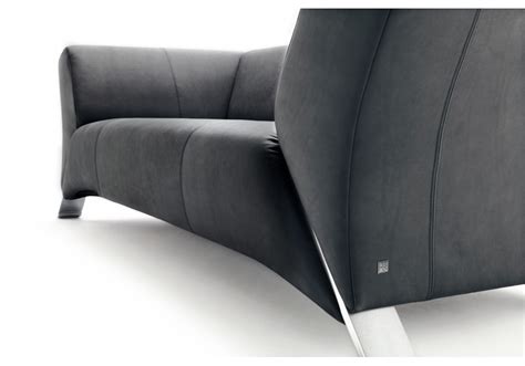 Rolf benz onda is a modular sofa range which, with its flowing language of form, its sensuously opulent and yet modern appearance, provides instant inspiration. Rolf Benz 322 Sofa - Milia Shop