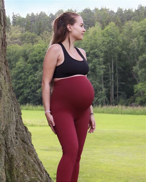 You can start the sample collection now and it is easy to do! Pin på Pregnancy & Maternity Activewear