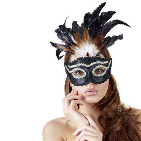 Statistisch sei ein zusammenhang nicht nachzuweisen. Maske mit Federn Edition 2 in Saarbrücken | SEXWELT24