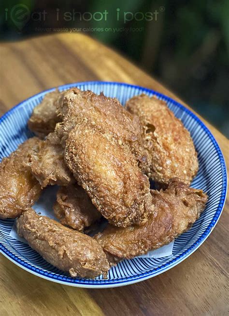 Rather wheat flour and potato or corn starch is added to the marinade, creating a seasoned batter. Recipe With Har Cheong Gai Burger - How To Make Prawn ...