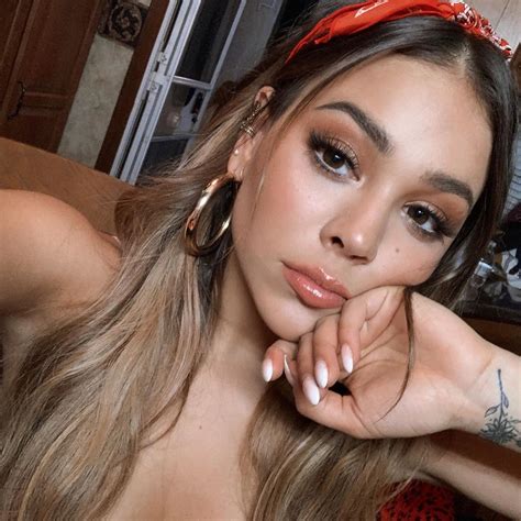 She gained popularity as a child actress and singer, starring in dozens of television projects throughout her. Danna Paola compartió su número de teléfono porque está ...