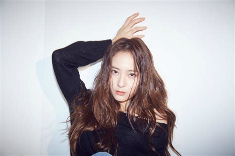 See more ideas about krystal, krystal jung, chic style. f(x)'s Krystal for CanCam magazine - Wonderful Generation