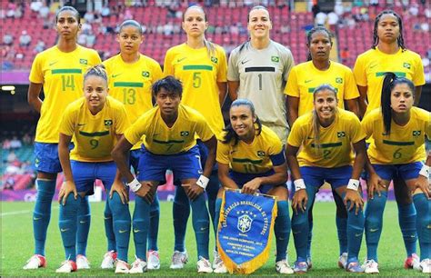 Se a seleção feminina fosse heptacampeã do mundo o desempenho seria extraordinário. Bruna Benites Jogadora de Futebol Feminino