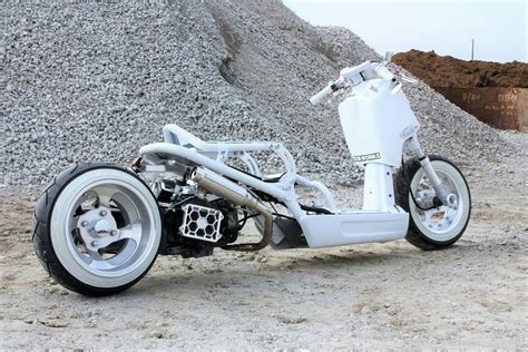 But, there are some riders who have modified them to go much faster. Honda Ruckus Weiß | Honda ruckus, Scooter custom, Homemade ...