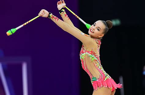 À varna, elle devance la bulgare boryana kaleyn et sa jumelle dina. Averina twins dominate FIG Rhythmic World Championships ...