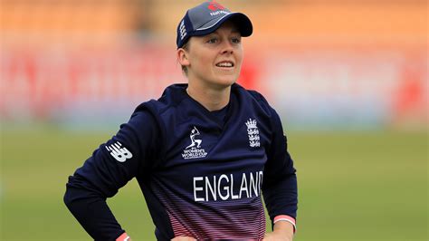 Heather knight ретвитнул(а) england cricket. Heather Knight reacts to England Women winning Team of the ...