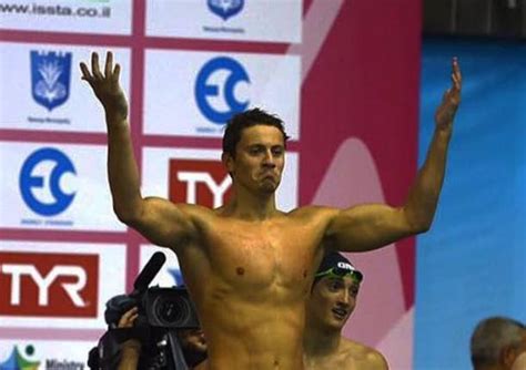 Behind martinenghi, pinzuti was the fastest breaststroker in this. Quarto posto in Coppa del Mondo per Martinenghi