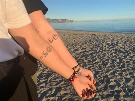 Tatuajes de sol y luna logia tattoo barcelona. Tatuaje sol y luna en 2020 | Tatuaje sol y luna, Tatuajes ...