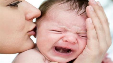 Bayi kerap menangis di waktu malam. Betul Ke Bayi Kerap Menangis Boleh Sebabkan Terencat? Ini ...