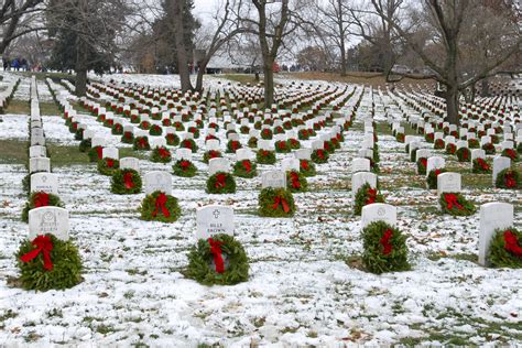 President trump on monday presented a wreath at the tomb of the unknown soldier to commemorate memorial day. U.S. Department of Defense, Photo Essay.