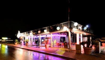 Omofobia nel siracusano, turisti insultati al ristorante per il loro orientamento sessuale. Boom di locali gay in Versilia - Gay.it