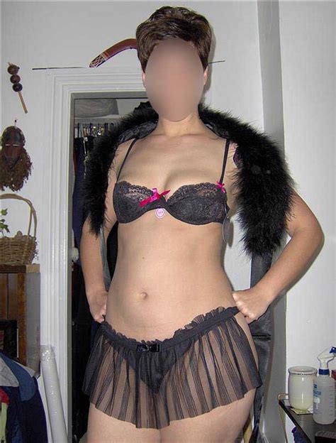 Très belles femmes il y a de quoi bien s'amuser. Annonce Plan cul Angers : belle femme Cougar en lingerie sexy