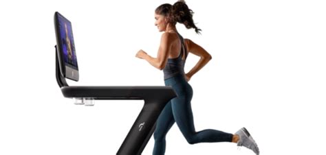 It was founded in 2012 and launched with help from a kickstarter funding campaign in 2013. Peloton Tread: la cinta con personal trainer, TV y red ...